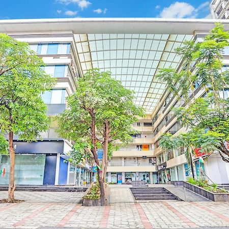Super Collection O Adajan Formerly Hotel Western Inn สุรัต ภายนอก รูปภาพ